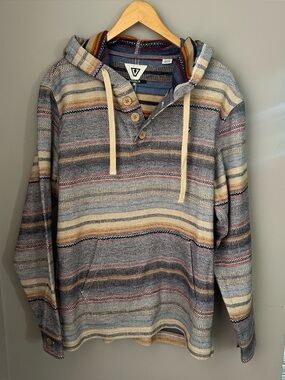 Men’s Vissla hooded sweatshirt sz M